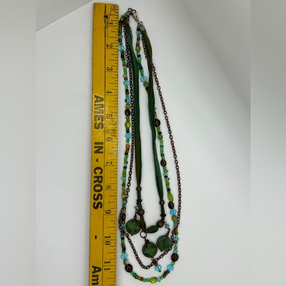 Bohemian Silk, Brass and Beaded Green toned necklace with lobster claw closure - Picture 7 of 8